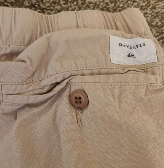 Quiksilver shorts - Picture 4 of 4